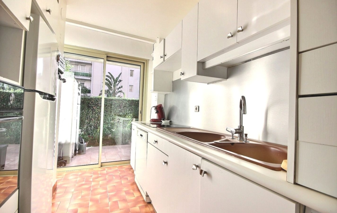 ESTATE SERVICE : Appartement | CANNES (06400) | 69 m2 | 695 000 € 